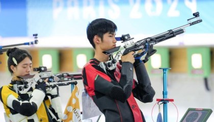 首个金牌日前瞻：射击国手冲首金，游泳大战惹人眼